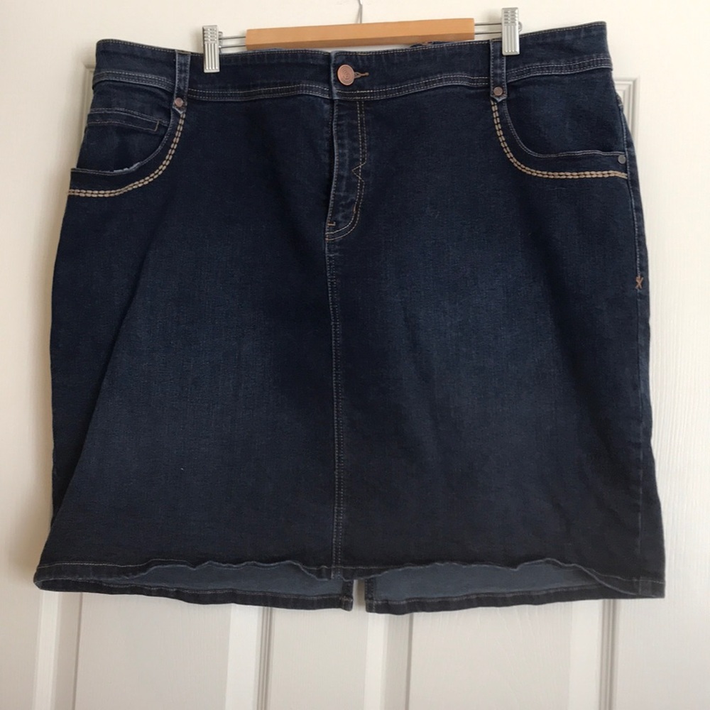 LB Genius Fit Denim Skirt